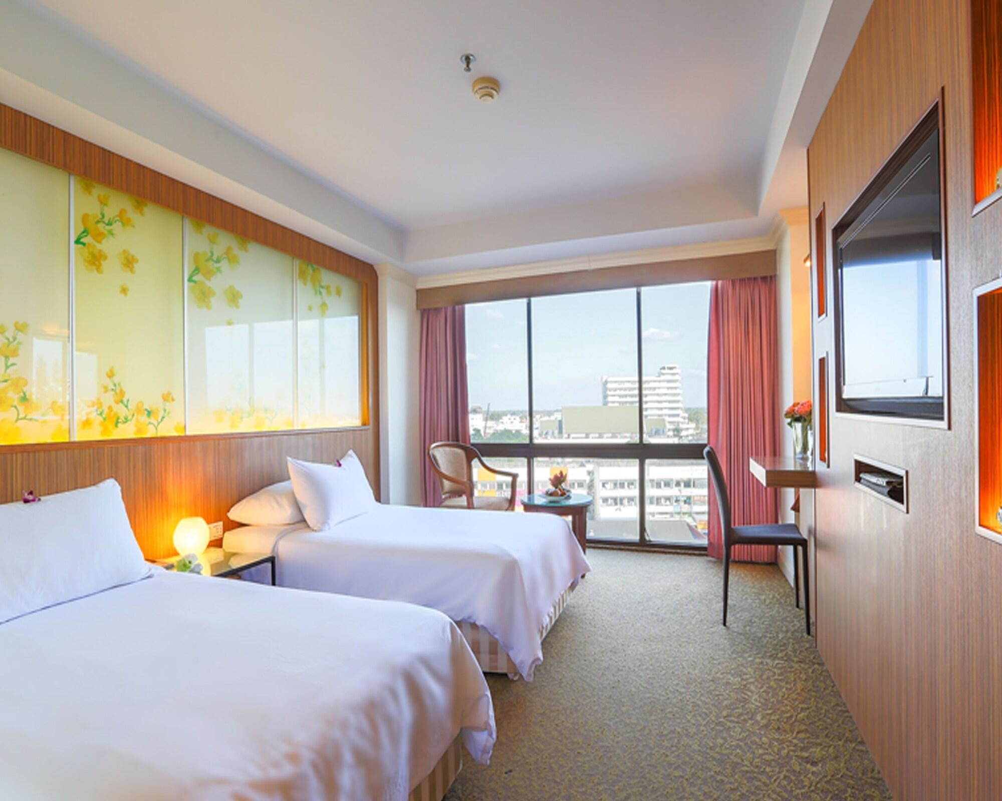 Ploy Palace Hotel Mukdahan Eksteriør billede