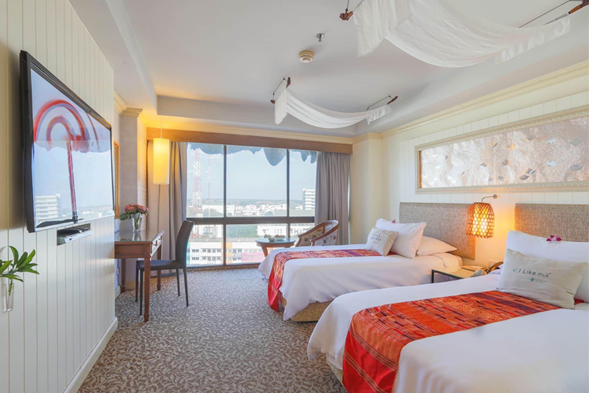 Ploy Palace Hotel Mukdahan Eksteriør billede