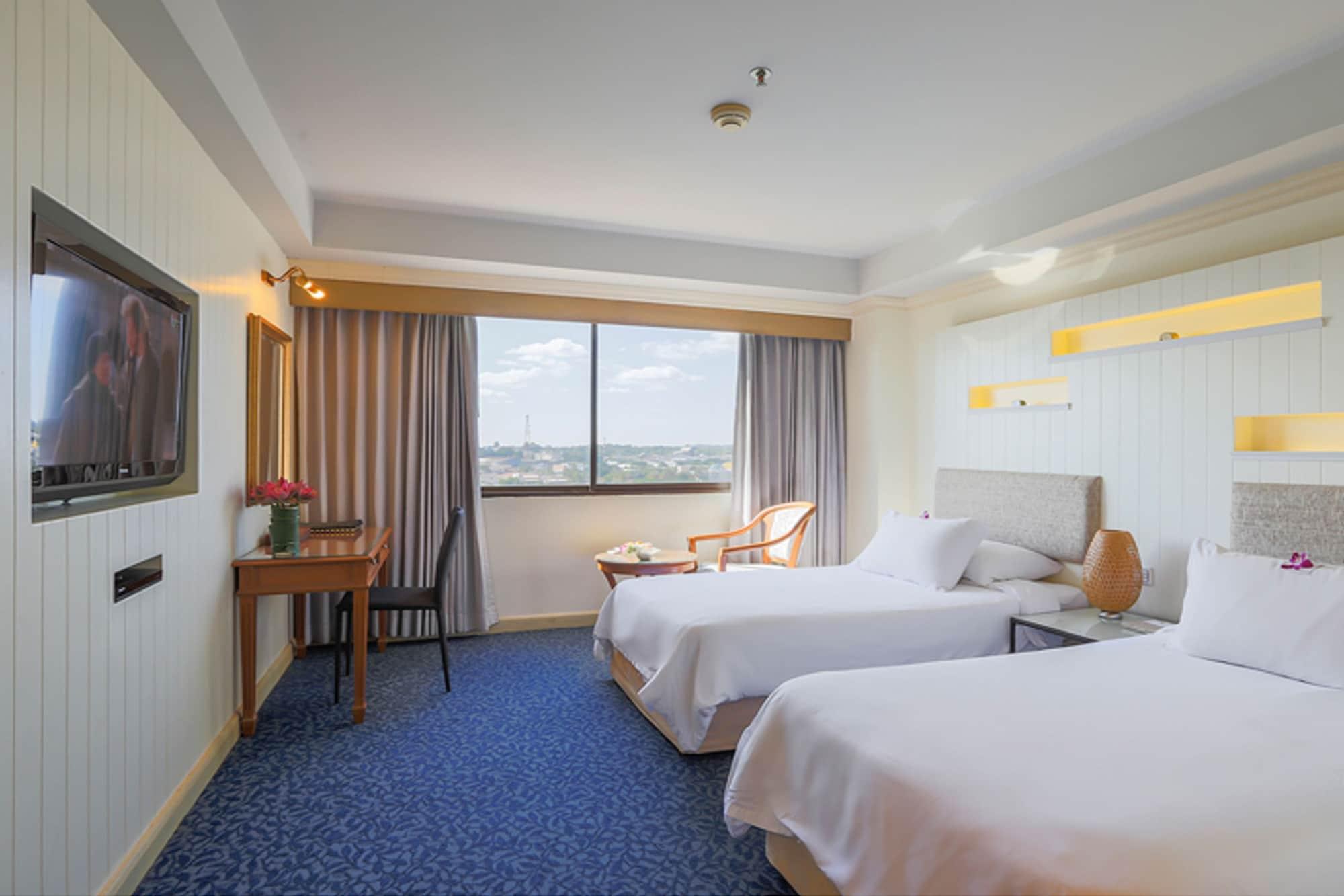 Ploy Palace Hotel Mukdahan Eksteriør billede