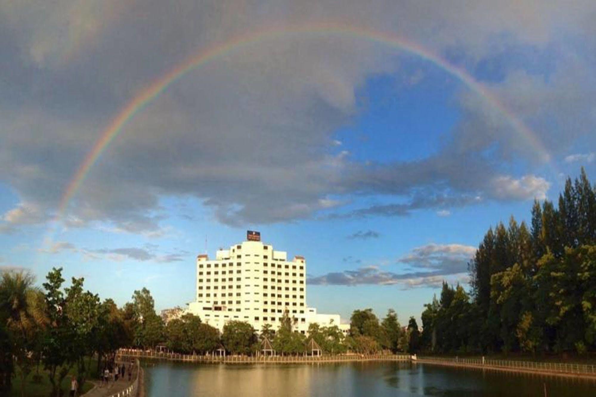 Ploy Palace Hotel Mukdahan Eksteriør billede
